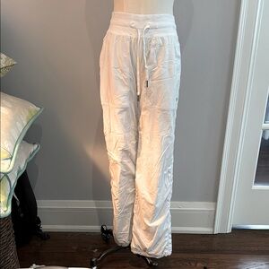 White cuff legs Lululemon joggers
